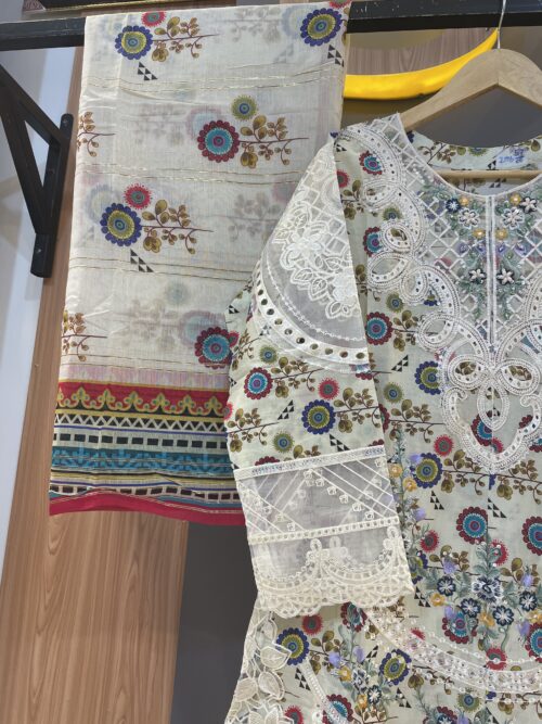 296 3pcs Lawn cotton ready made suit - Image 3