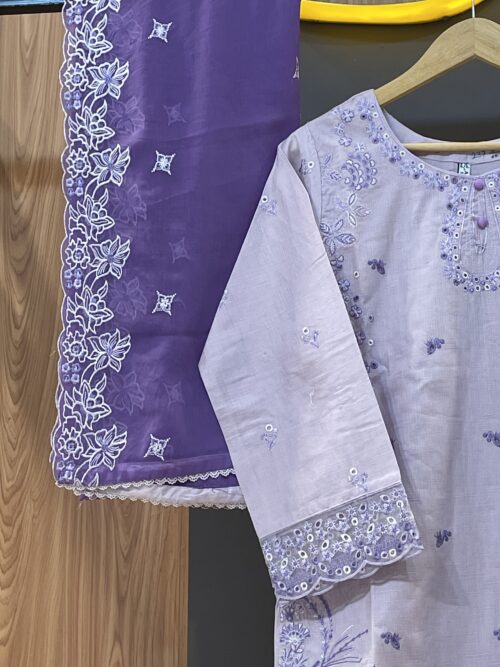237 Original 3pcs Dressline brand ready made suit - Image 5
