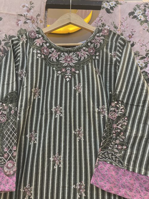 318 Original 3pcs Bin Saeed brand ready made suit - Image 3